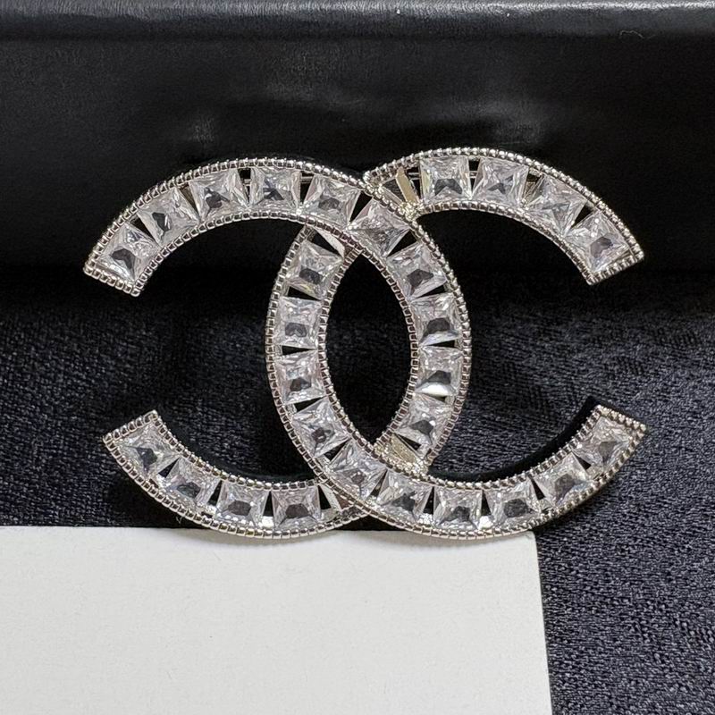 Chanel Brooch 11yxx204 (2)