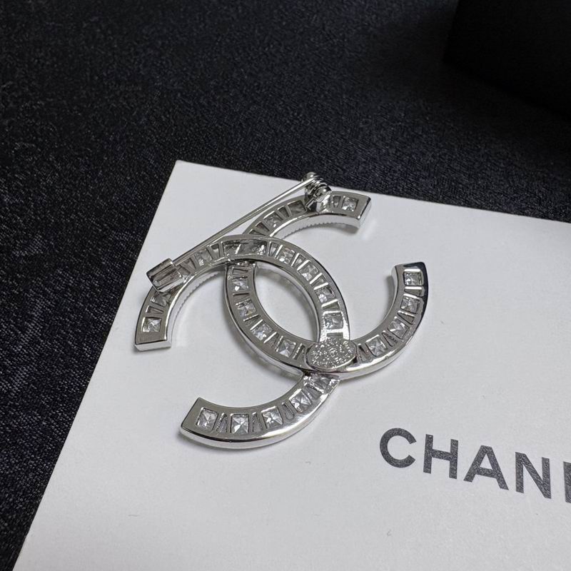 Chanel Brooch 11yxx204 (3)