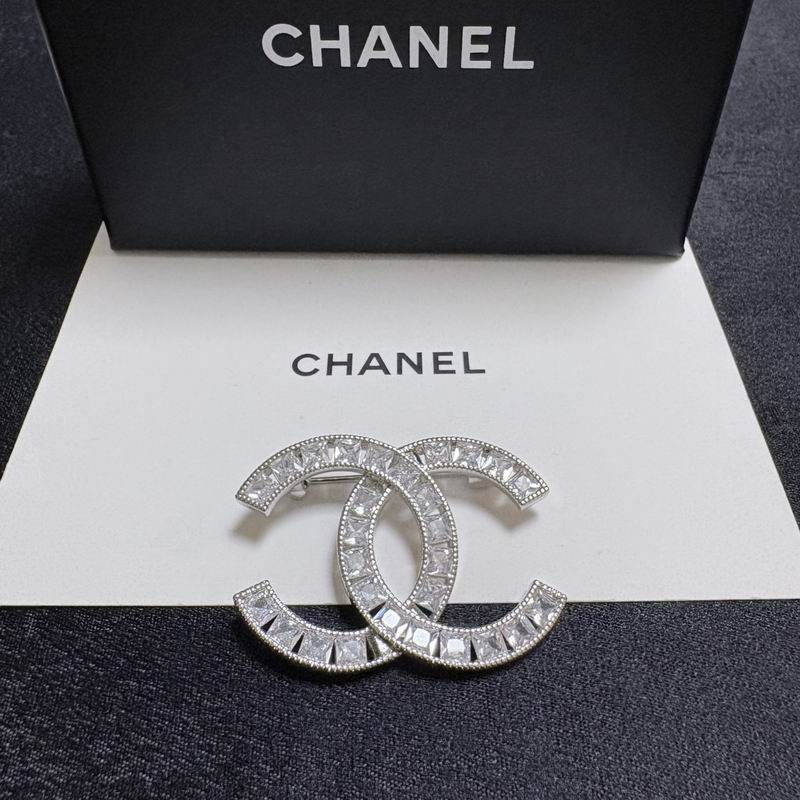 Chanel Brooch 11yxx204 (4)