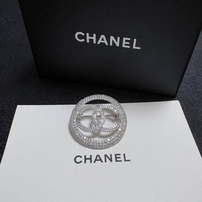 Chanel Brooch 11yxx205 (1)