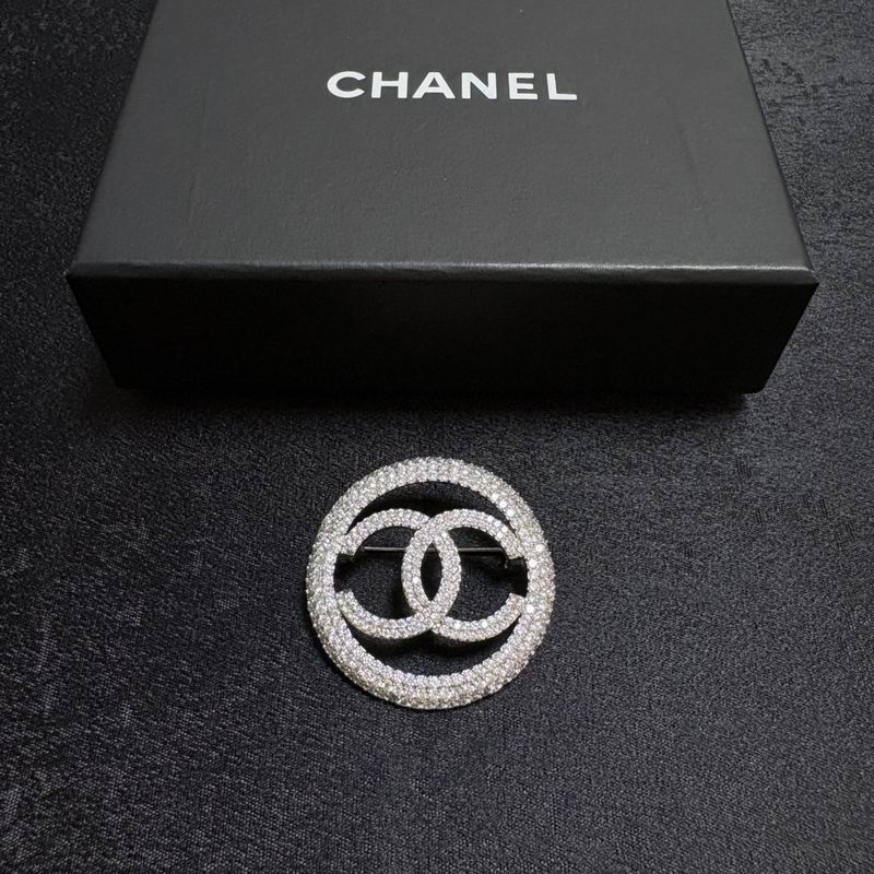 Chanel Brooch 11yxx205 (7)
