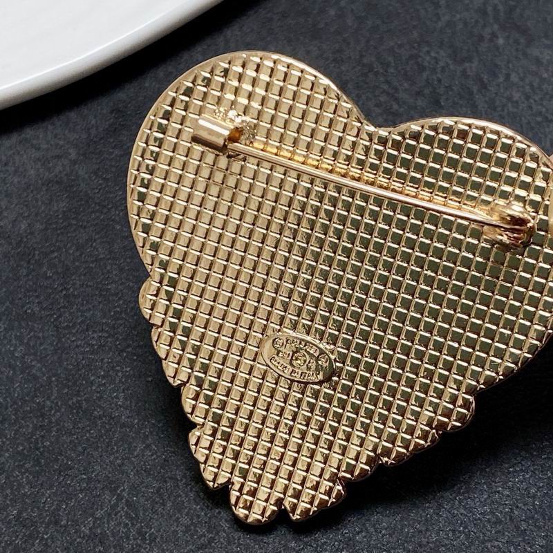 Chanel Brooch 11yxx207 (3)