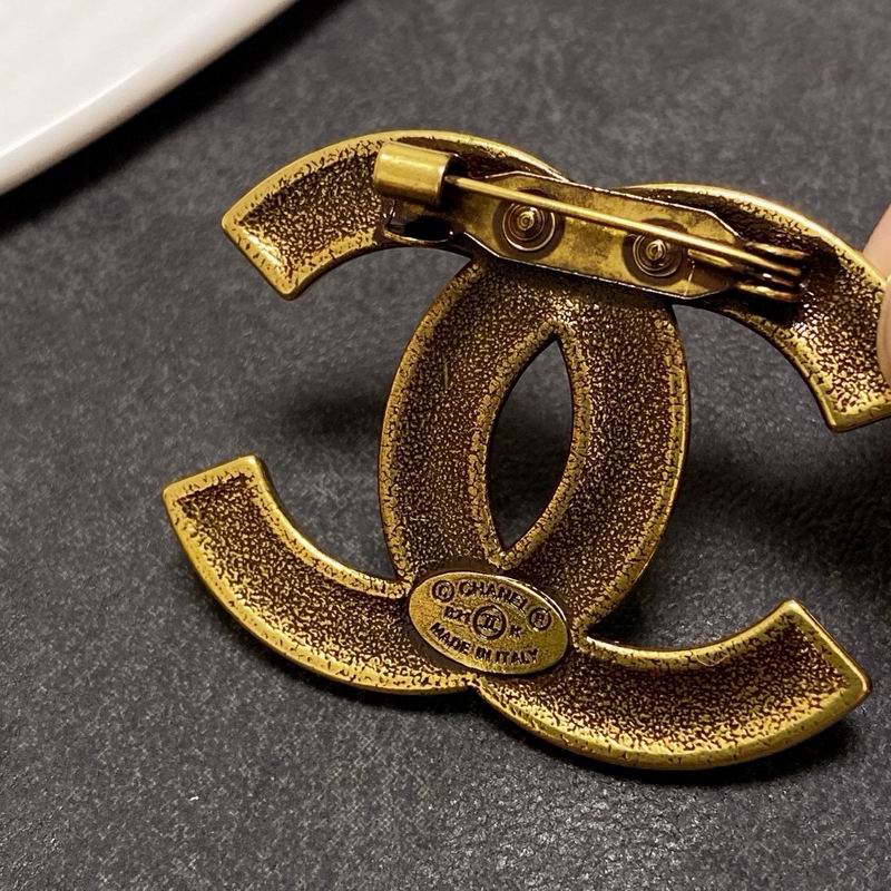 Chanel Brooch 11yxx209 (3)