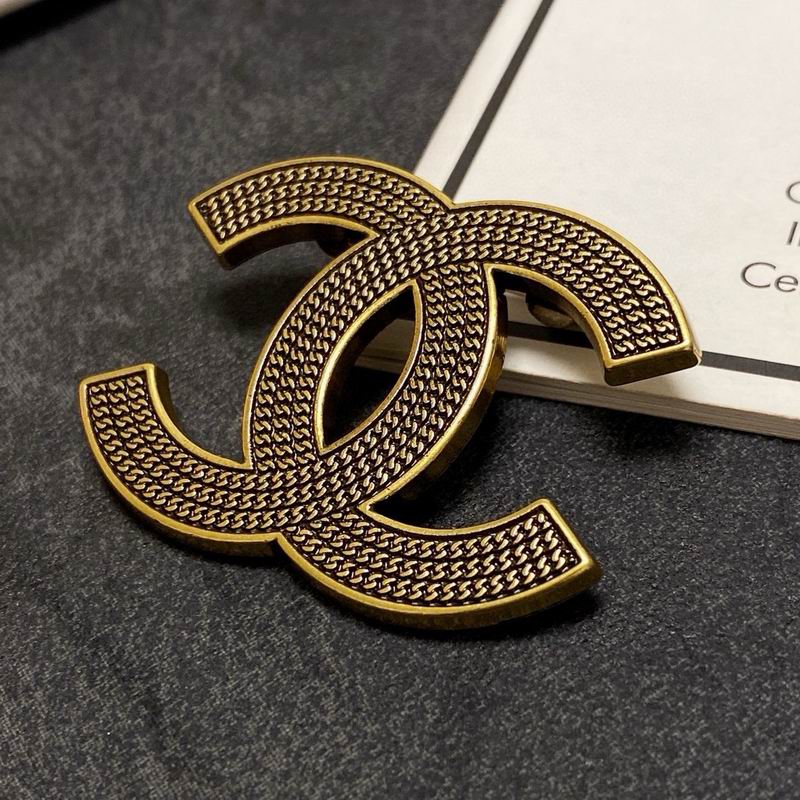 Chanel Brooch 11yxx209 (5)
