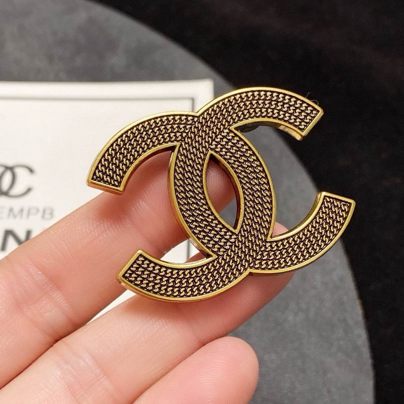 Chanel Brooch 11yxx209 (6)