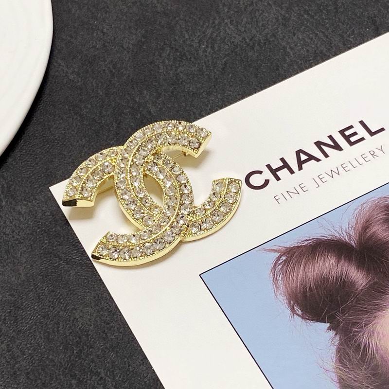 Chanel Brooch 12yxx216 (4)