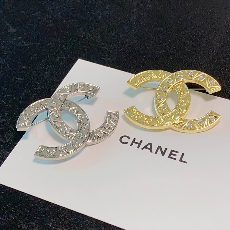 Chanel Brooch 12yxx222 (4)