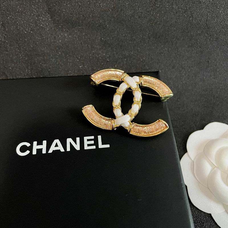Chanel Brooch 12yxx223 (5)