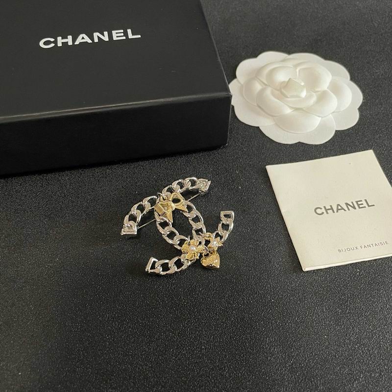 Chanel Brooch 12yxx224 (2)