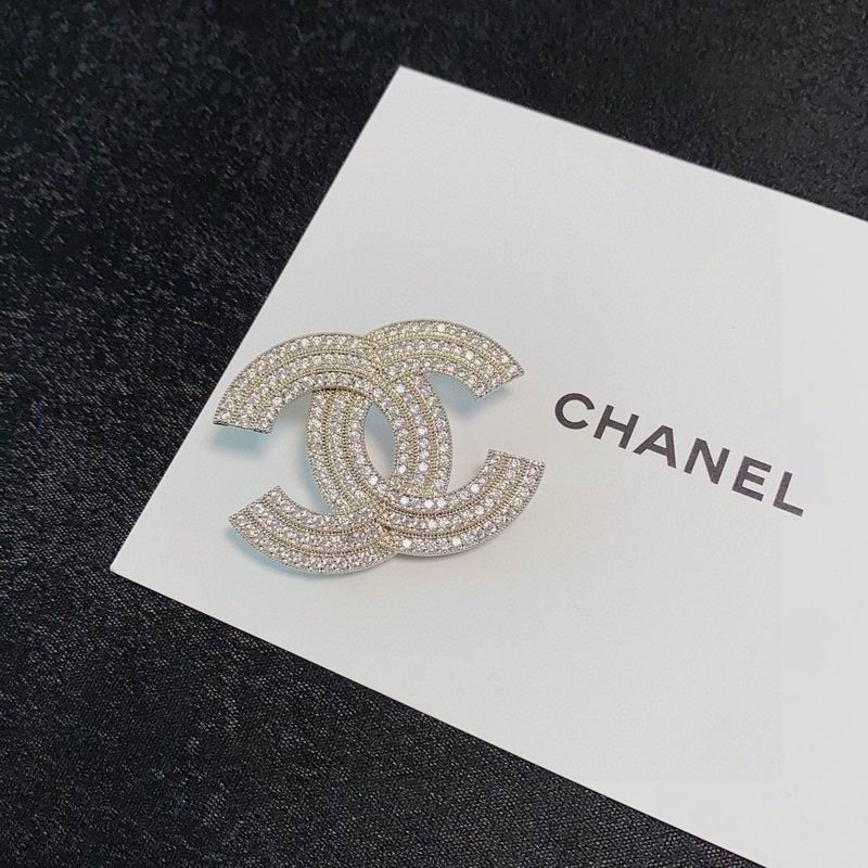 Chanel Brooch 12yxx225 (4)