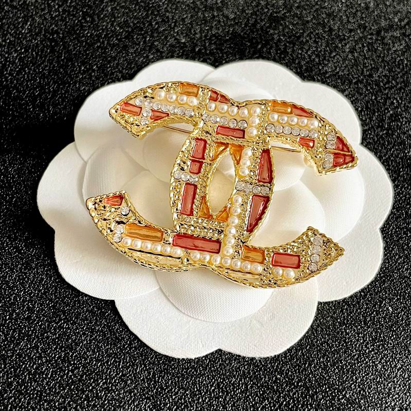 Chanel Brooch 12yxx229 (4)