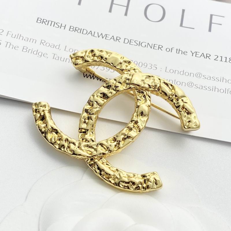 Chanel Brooch 12yxx230 (4)