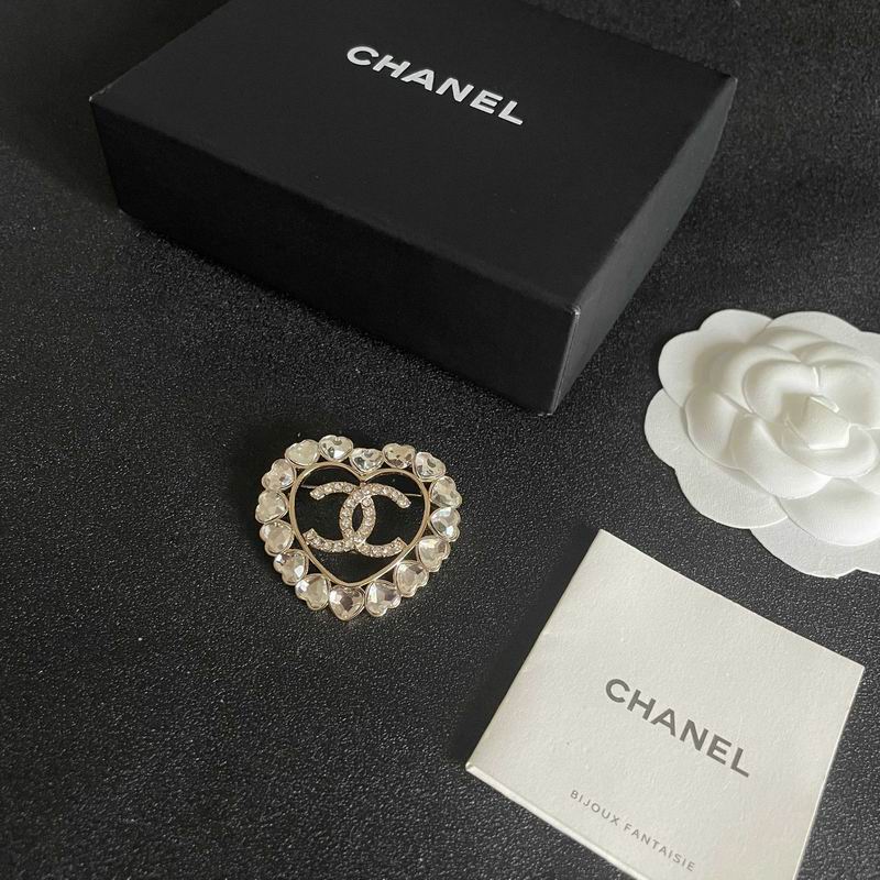 Chanel Brooch 12yxx249 (1)