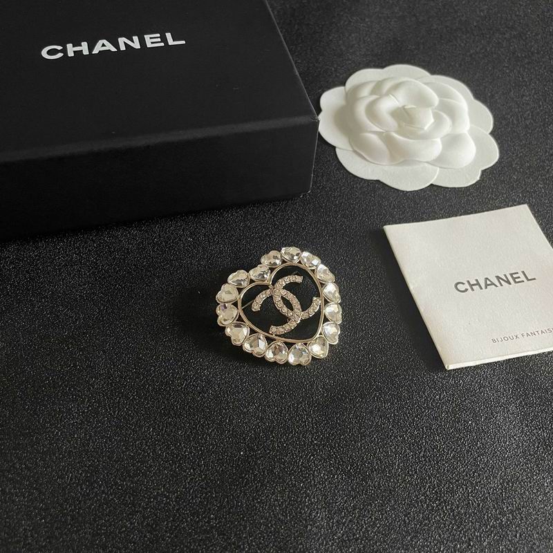 Chanel Brooch 12yxx249 (2)
