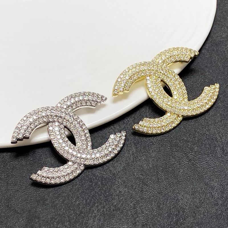 Chanel Brooch 12yxx255 (4)