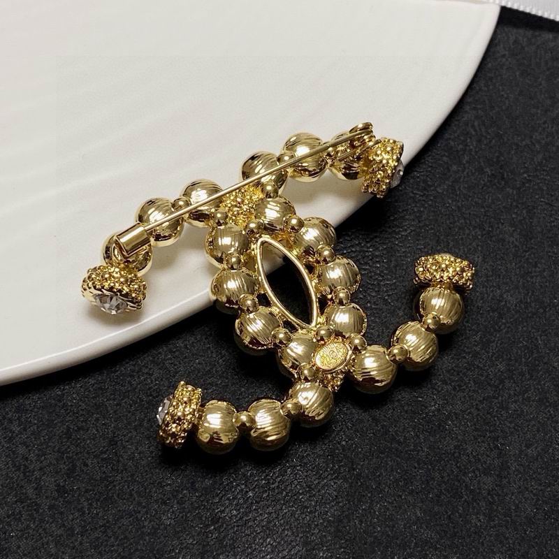 Chanel Brooch 12yxx263 (7)