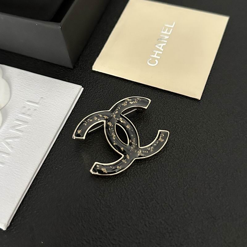 Chanel Brooch 12yxx272 (4)