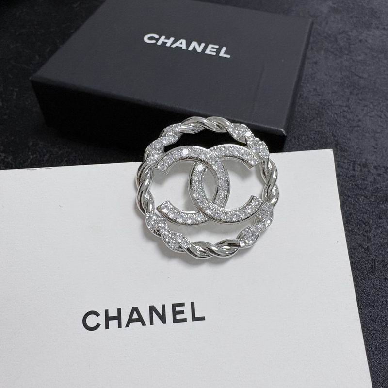 Chanel Brooch 12yxx278 (2)