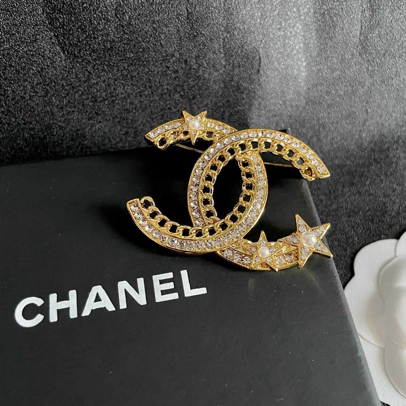 Chanel Brooch 12yxx283 (10)