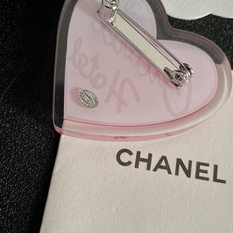 Chanel Brooch 12yxx284 (3)