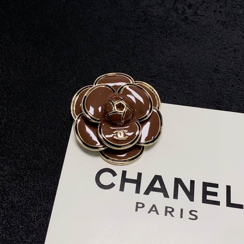 Chanel Brooch 12yxx287 (1)