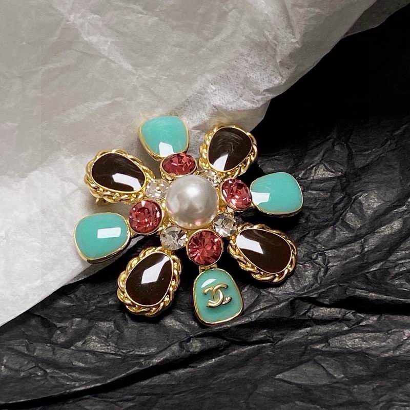 Chanel Brooch 12yxx288 (1)