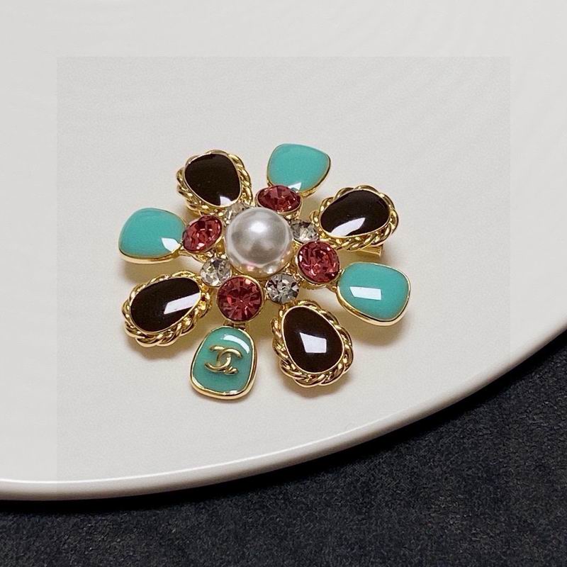 Chanel Brooch 12yxx288 (6)