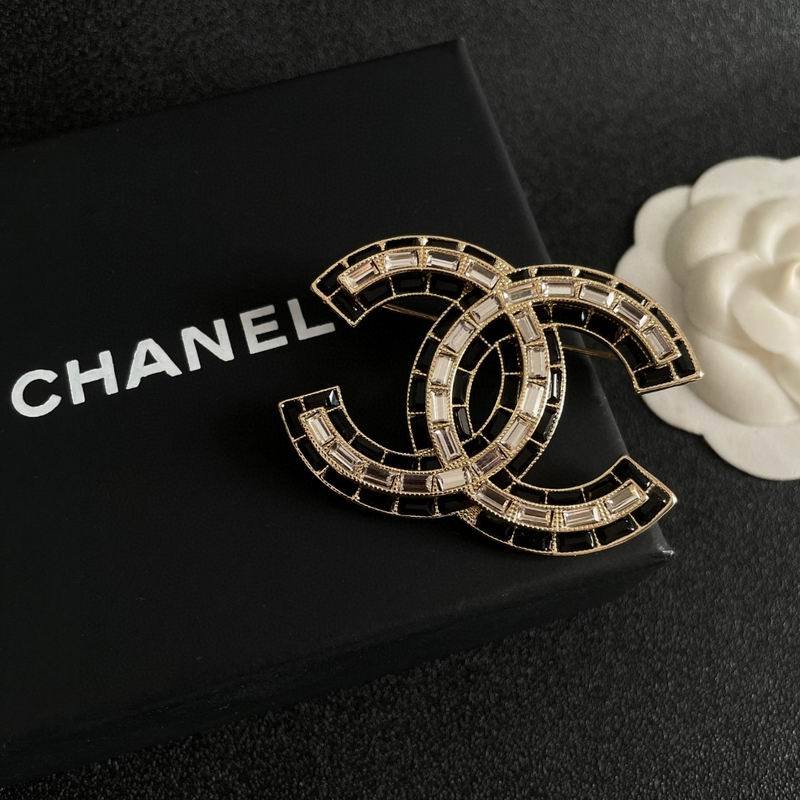 Chanel Brooch 12yxx289 (5)