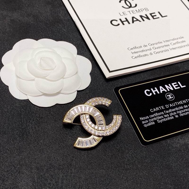 Chanel Brooch 12yxx294 (2)