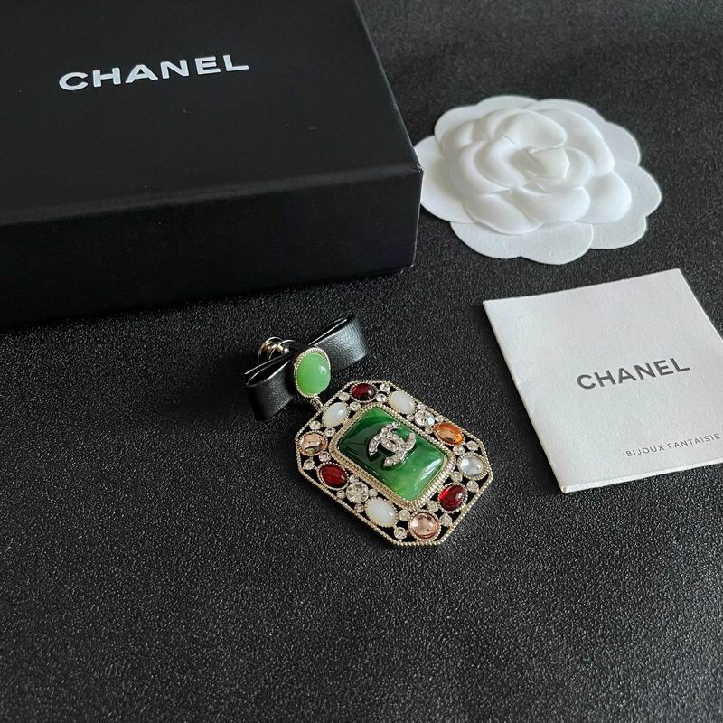 Chanel Brooch 12yxx296 (2)
