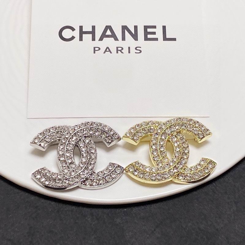 Chanel Brooch 12yxx300 (1)