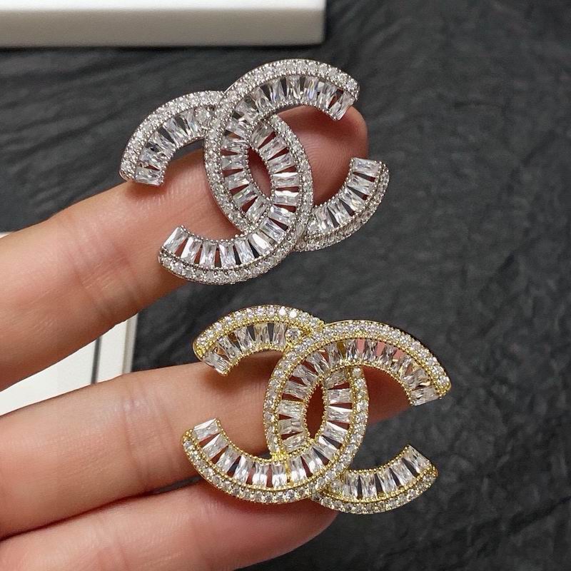 Chanel Brooch 12yxx304 (1)