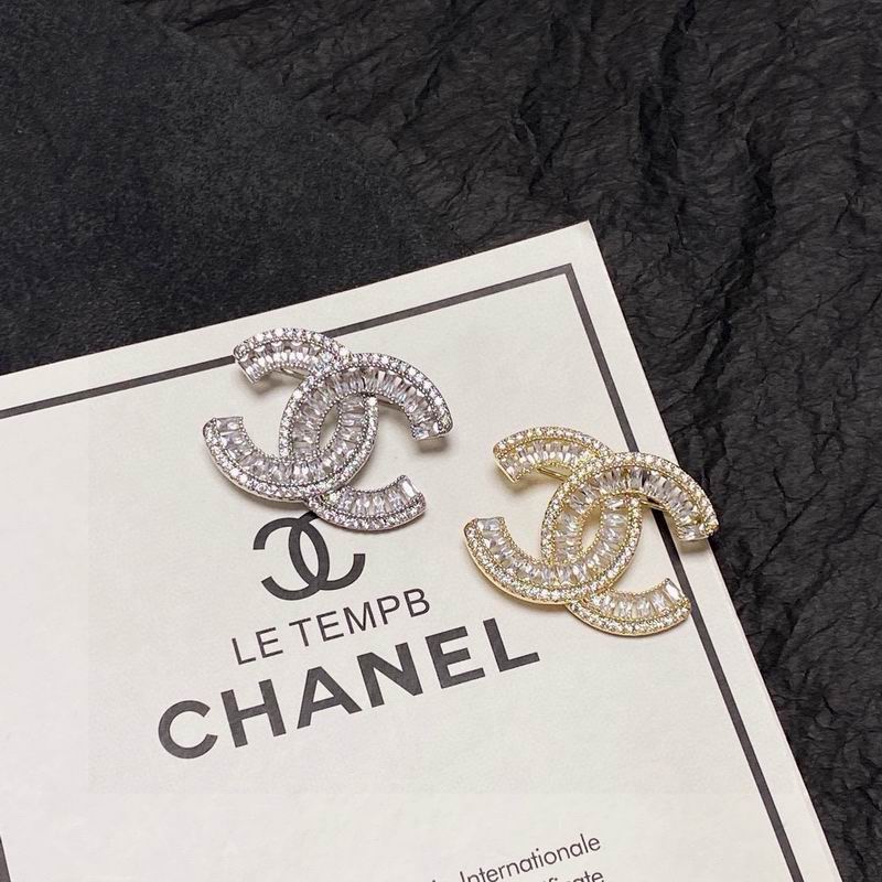 Chanel Brooch 12yxx304 (7)