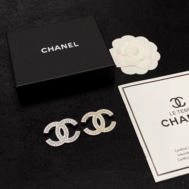 Chanel Brooch 12yxx306 (7)
