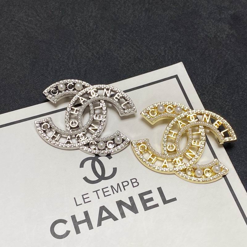 Chanel Brooch 12yxx310 (6)