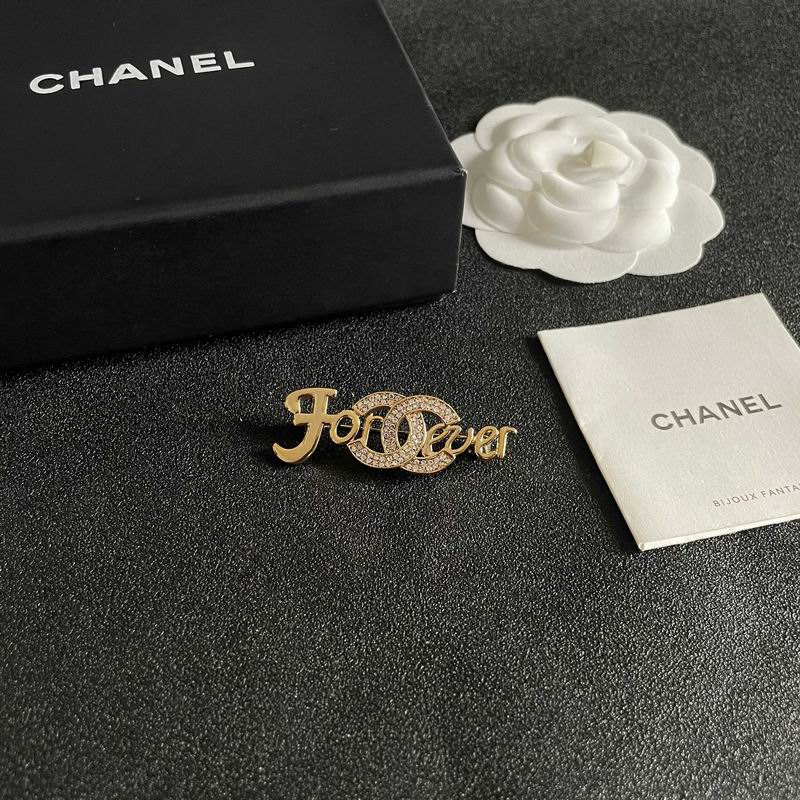 Chanel Brooch 12yxx311 (2)
