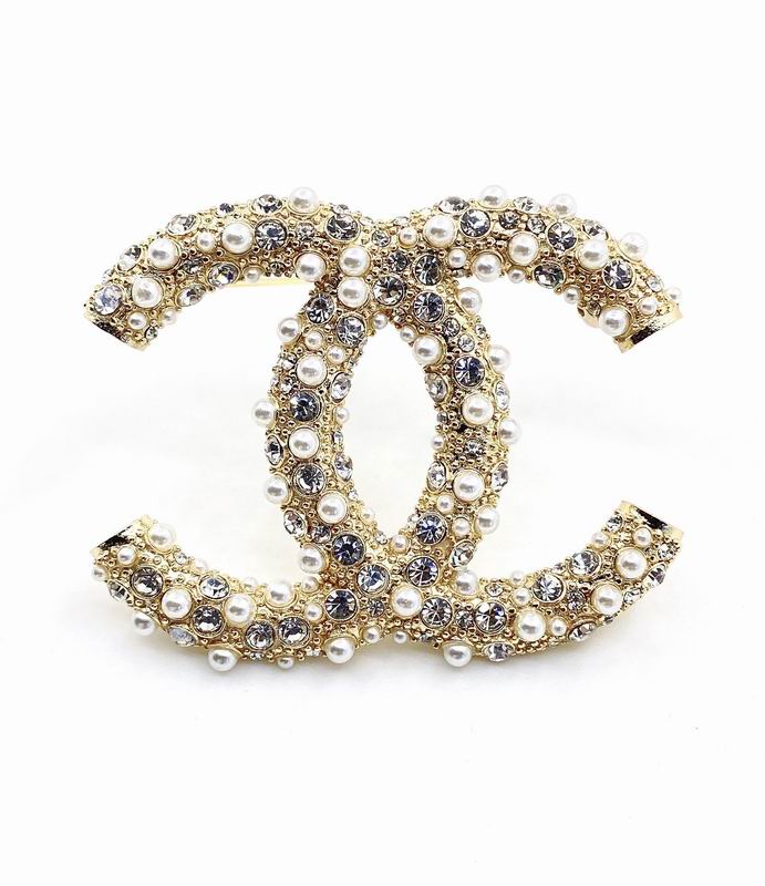 Chanel Brooch 12yxx317 (1)