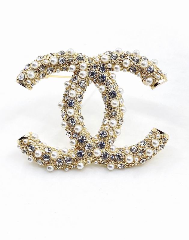 Chanel Brooch 12yxx317 (3)