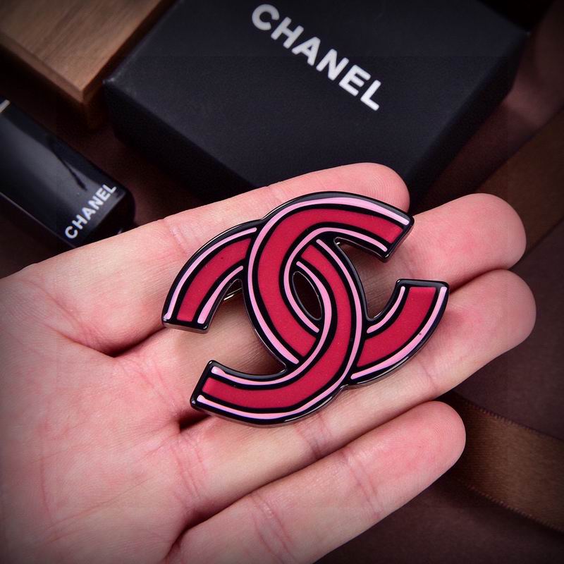 Chanel Brooch 12yxx322 (3)