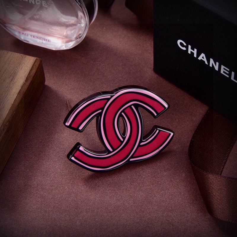 Chanel Brooch 12yxx322 (5)