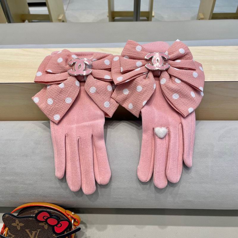 Chanel Gloves 12 (19)