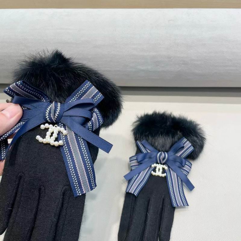 Chanel Gloves 16 (18)