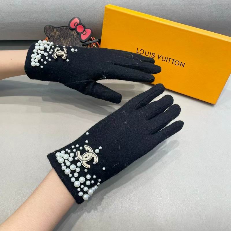 Chanel Gloves 172 (10)