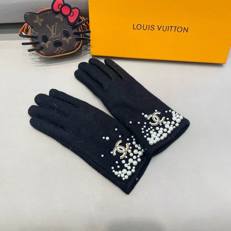 Chanel Gloves 172 (13)