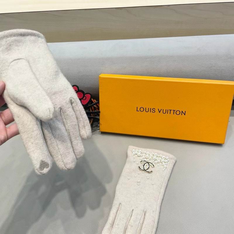 Chanel Gloves 172 (24)