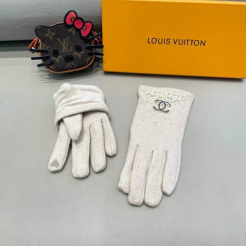 Chanel Gloves 172 (25)