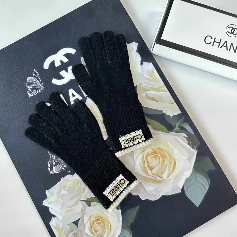 Chanel Gloves 25 (17)