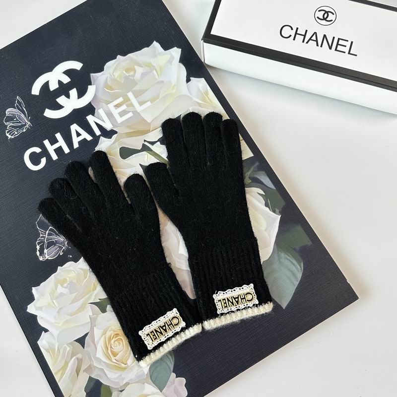 Chanel Gloves 25 (19)