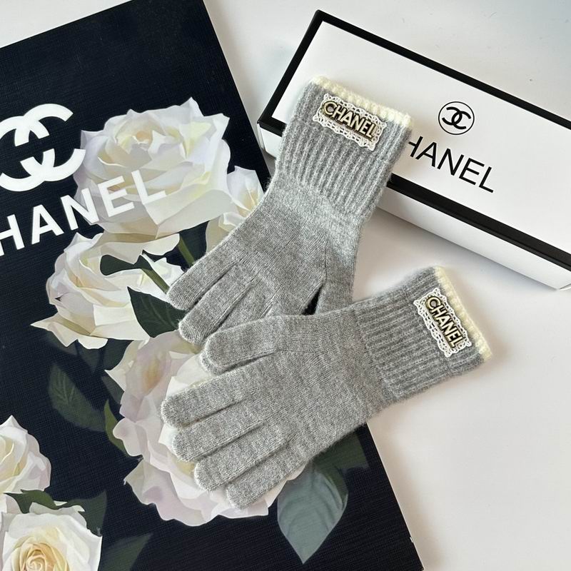 Chanel Gloves 25 (31)