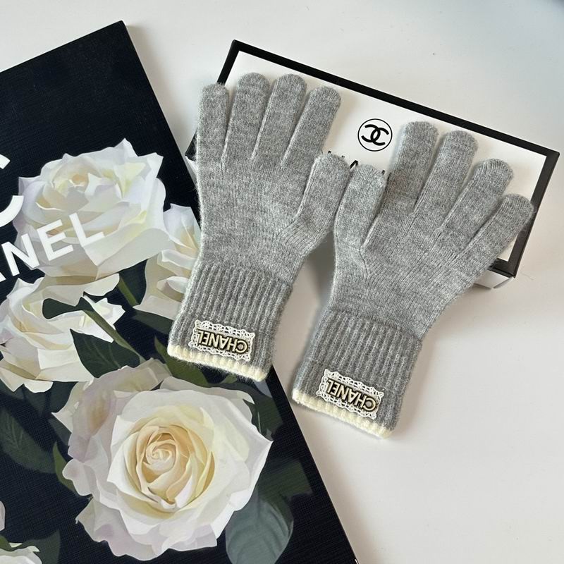 Chanel Gloves 25 (34)